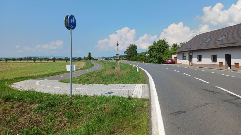 Stezka pro chodce a cyklisty Šternberk - Uničov, k.ú. Mladějovice u Šternberka - II.B etapa a k.ú. Babice u Šternberka
